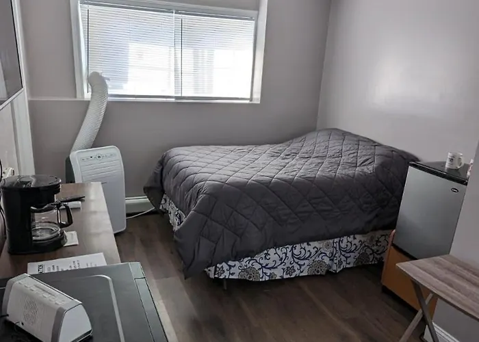 Private Room And Bathroom